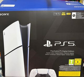 Playstation 5 slim 1TB Blanca +mando + cascos