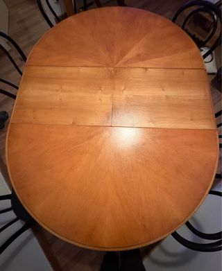 Mesa comedor extensible, se entre desarmada