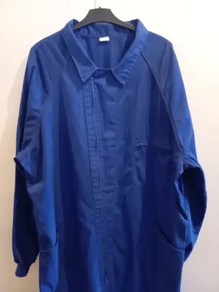 Mono de trabajo azul