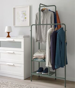 Suporte de roupas NIKKEBY IKEA em metal cinza-verde em segunda mão