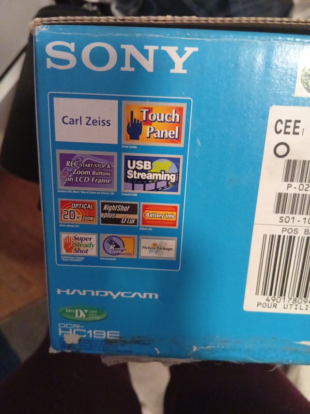 Sony Handycam DCR-HC19E