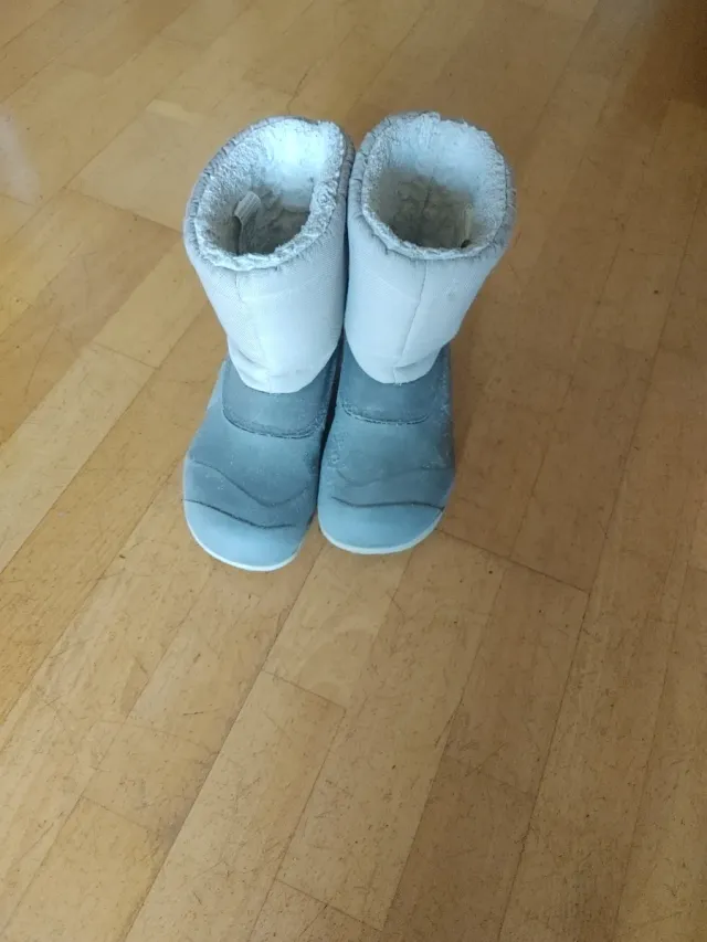 Botas de nieve forradas talla 34- 35. Quechua