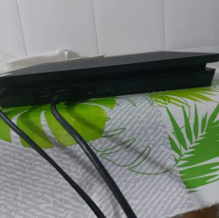 Consola PlayStation 4 Slim Negra