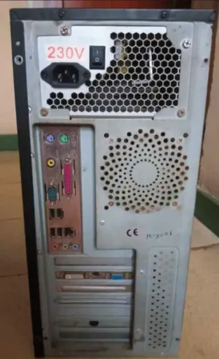 Ordenador 80GB Retro