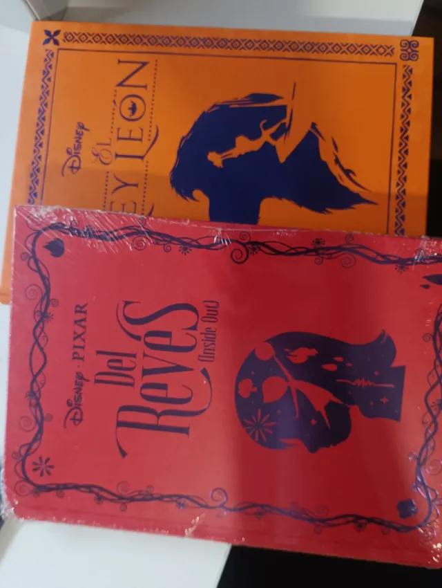 Libros Disney Salvat El Rey León y Del Revés