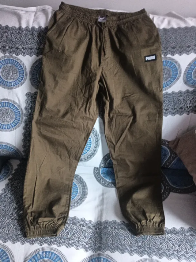 Pantalón chándal Puma marrón