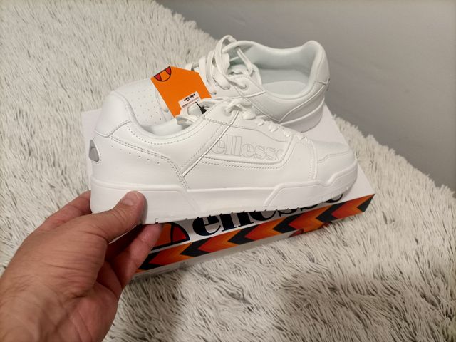 Zapatillas Ellesse Talla 42 y 43 Blancas
