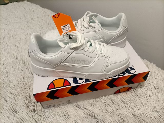 Zapatillas Ellesse Talla 42 y 43 Blancas
