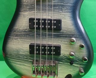 Bajo Ibanez SR300E IP02