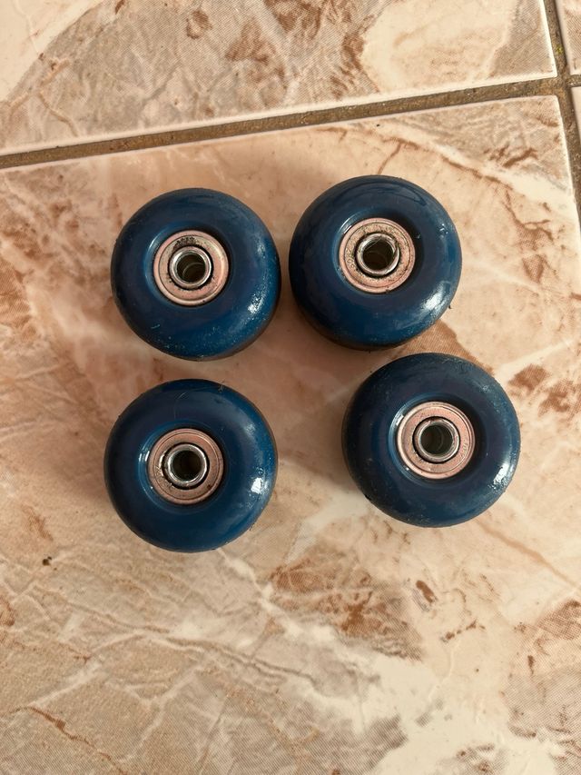 Ruedas de patín/skate azules