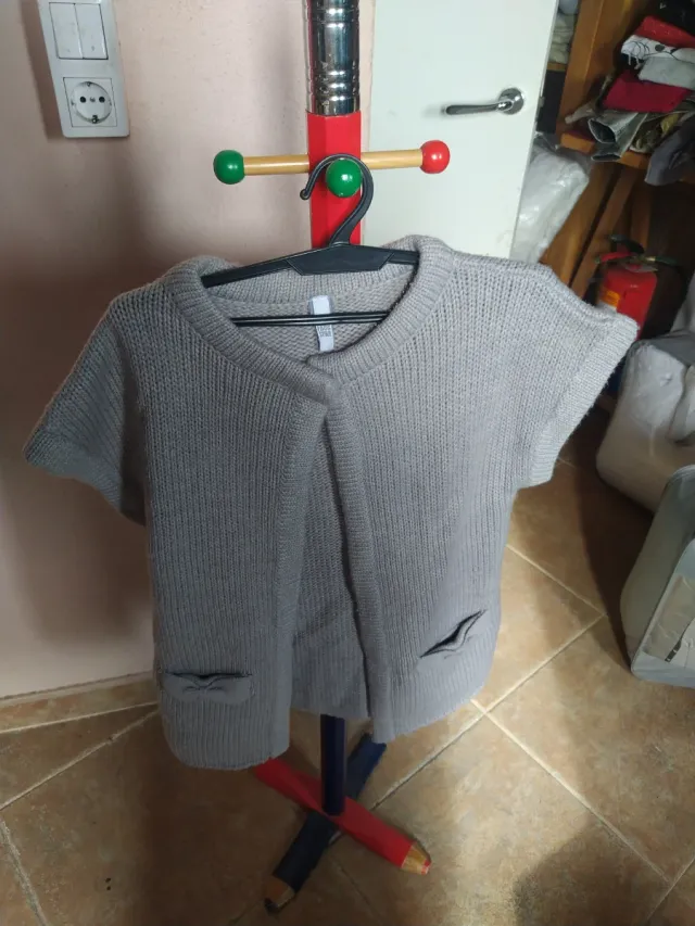 Chaqueta corta niña gris