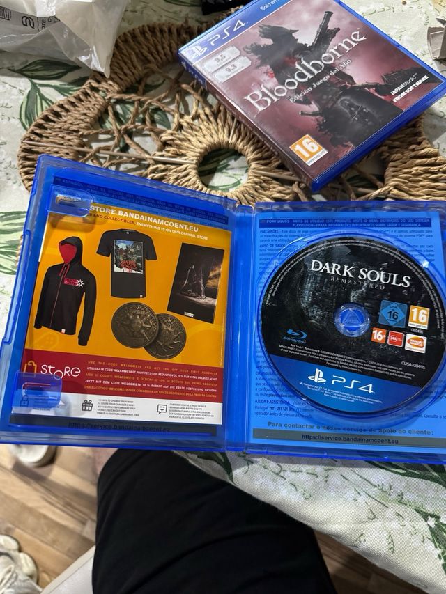 Bloodborne + Dark Souls Remastered PS4