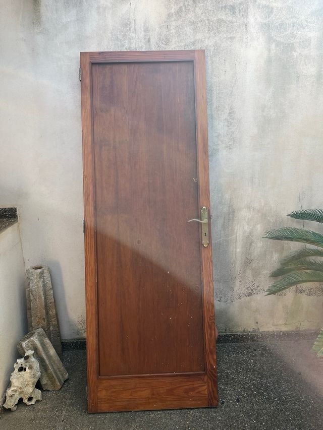 Puerta de Sapelli Contrachapada