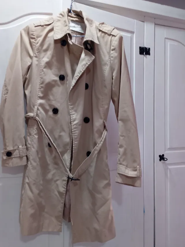 Saco beige de botones. Perfecto para otoño