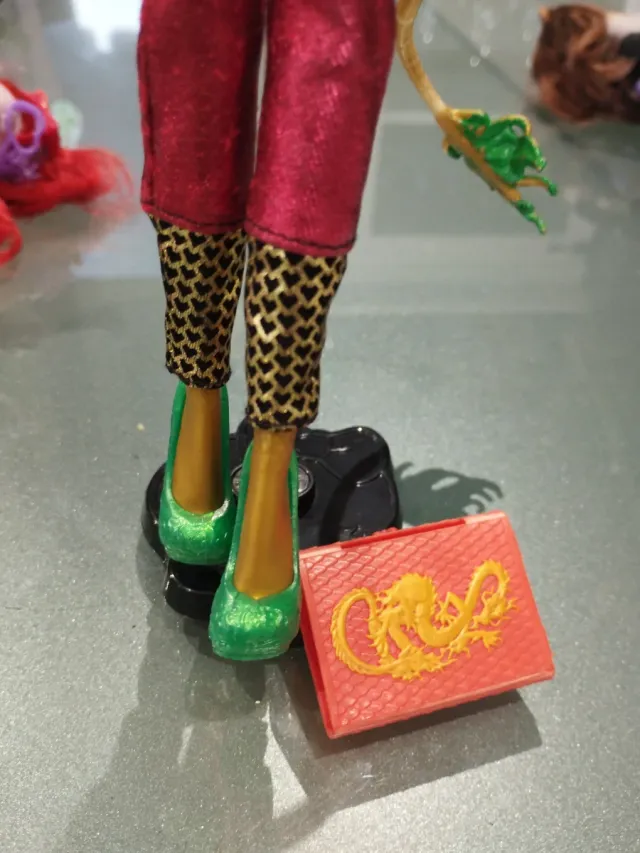 Muñeca Monster High jinafire long scaremester