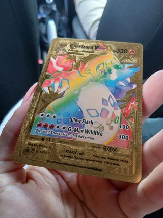 Carta Pokémon Charizard Oro