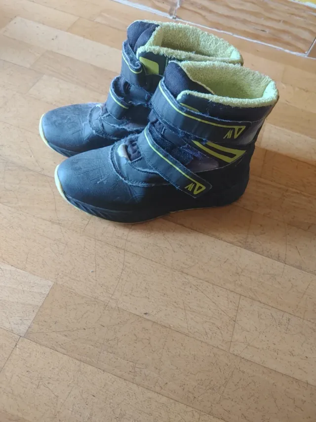 Botas de nieve negras y verdes T.36