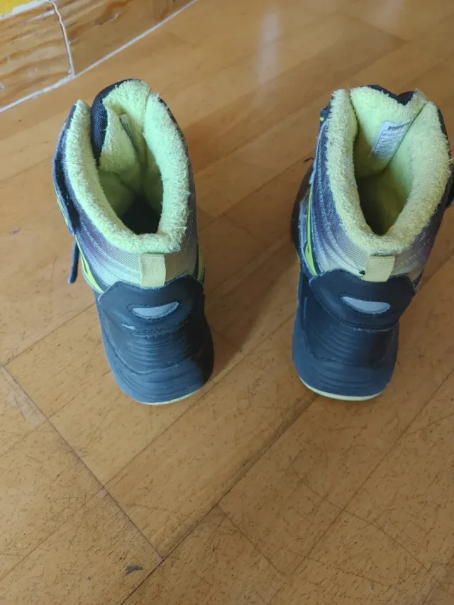 Botas de nieve negras y verdes T.36