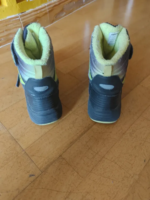 Botas de nieve negras y verdes T.36