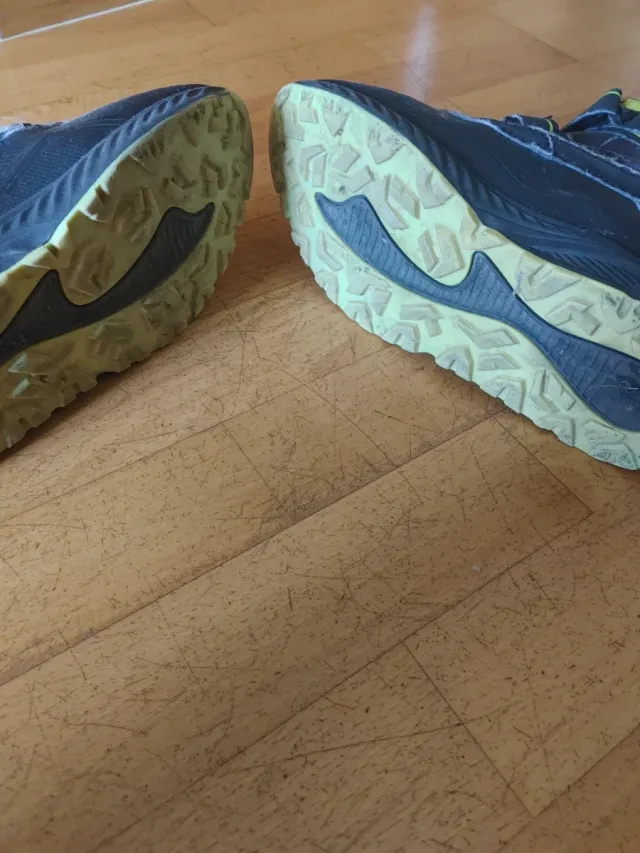 Botas de nieve negras y verdes T.36