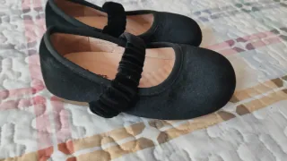 Merceditas niña T.29 Negras.