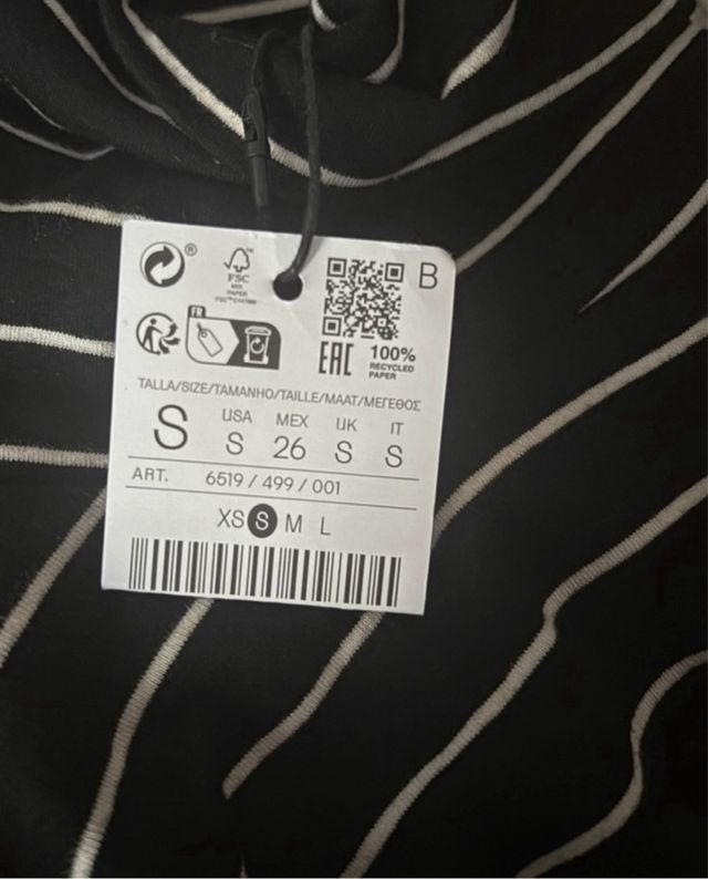 Camiseta de rayas cuello alto