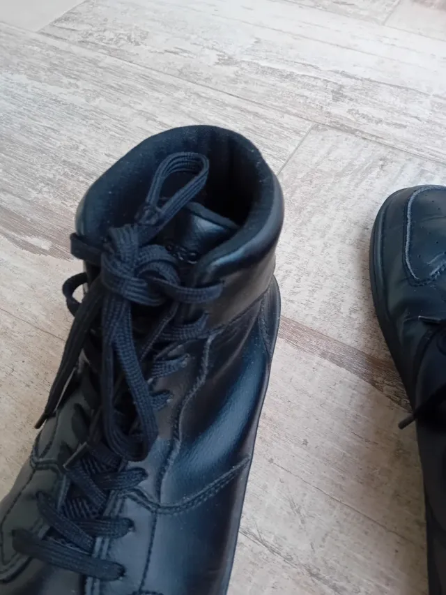 Deportivas negras Feelground Talla 44