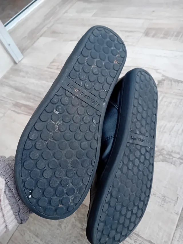 Deportivas negras Feelground Talla 44