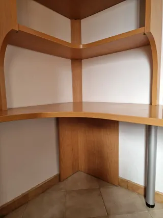 Escritorio esquinero grande con estanterías -Roble