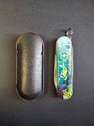 Navaja Victorinox Classic 58mm.