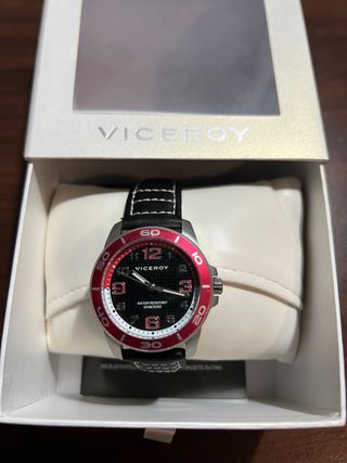 Reloj Viceroy Negro y Rojo, Nuevo