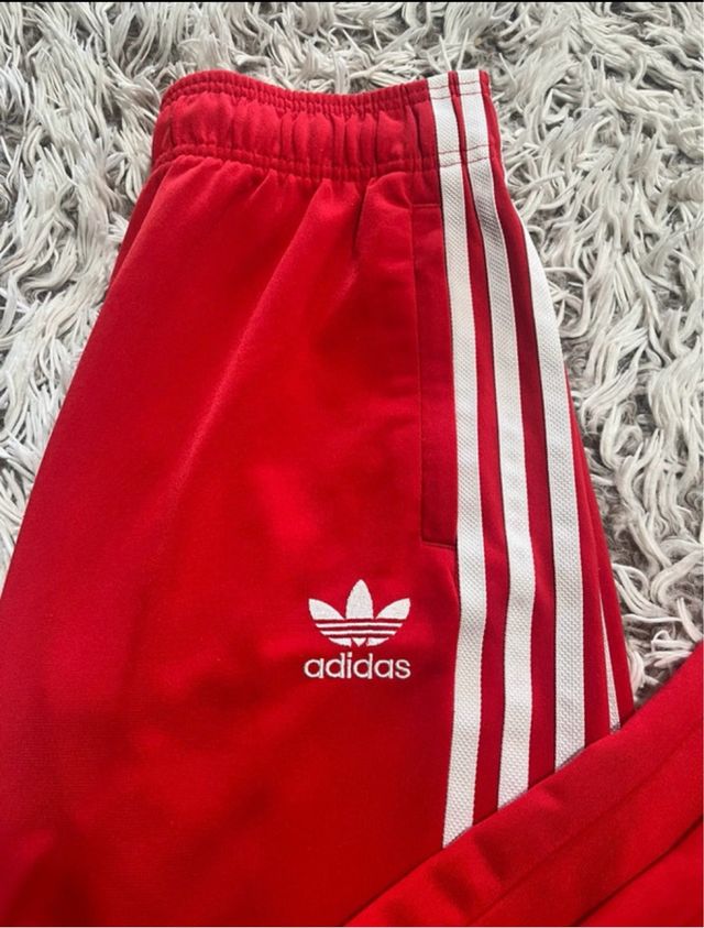 Pantalones chándal Adidas rojos