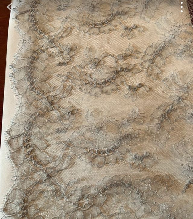 Mantilla Chantilly Antiguo Virgen