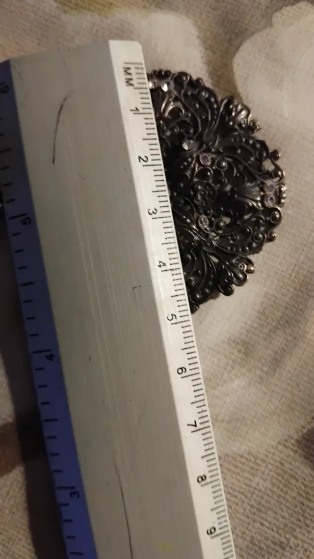 Pendientes vintage plateados con pedrería