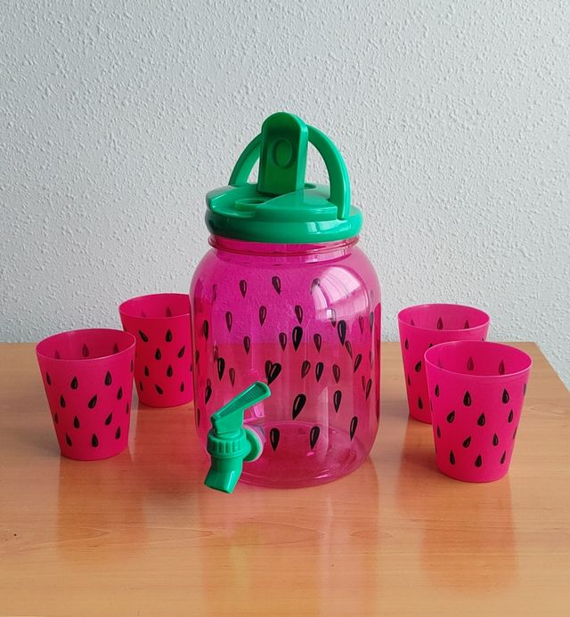 Dispensador Bebidas Plástico 2.5L + 4 Vasos