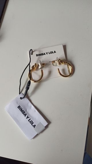 Pendientes Bimba y Lola dorados nuevos