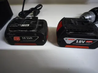 Taladro Percutor Bosch + Baterías y Cargador