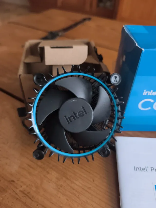 Disipador y ventilador para Intel Core i5-12400