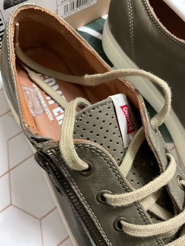 Zapatos Nuevos Camper Verde/Beige Talla 43