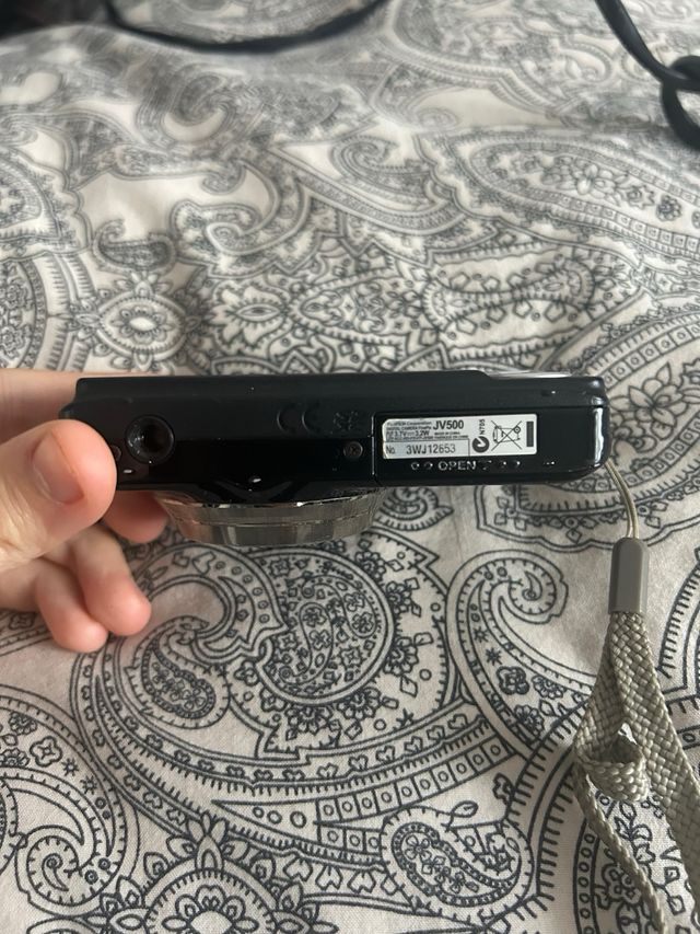 Cámara Digital Fujifilm JV500 Negra