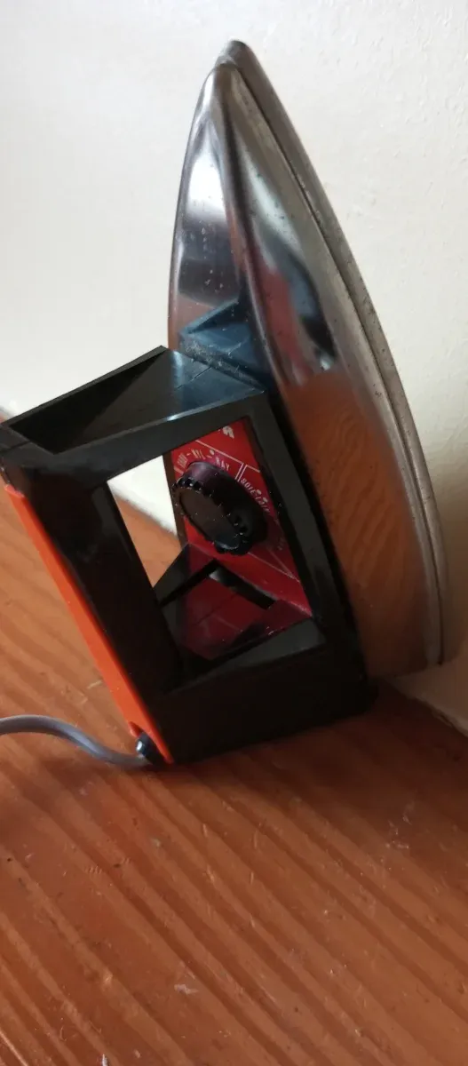 2 Planchas antiguas de juguete (50 años) a 40€ c/u