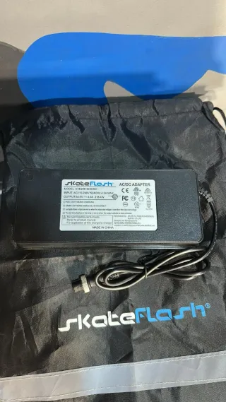 Cargador Minimotors/Patinete,Dualtron, Xiaomi etc