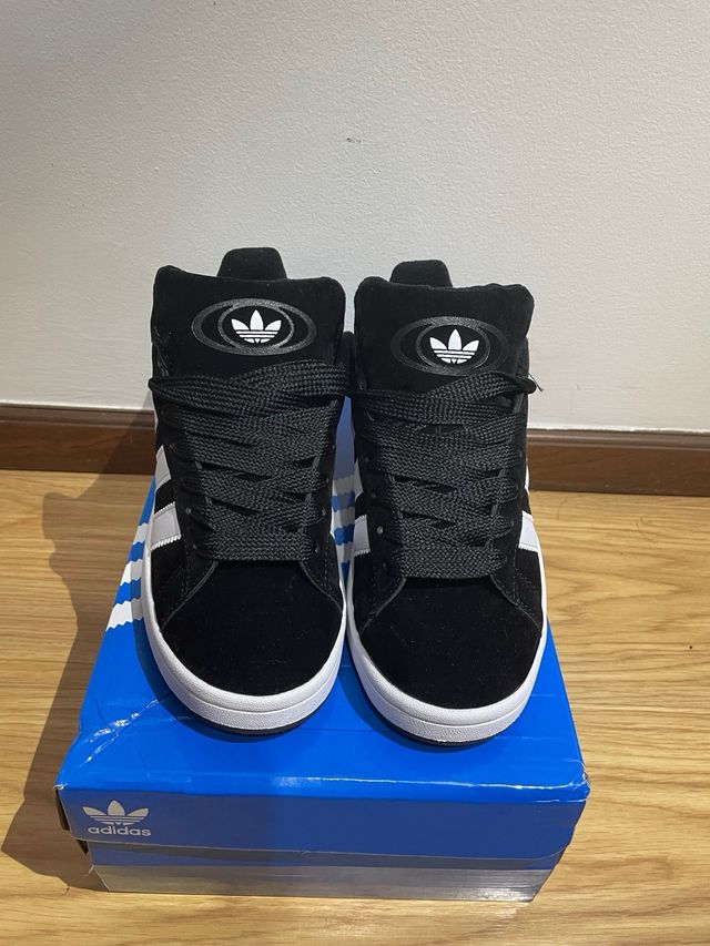 Sapatilhas Adidas Campus Preto e Branco