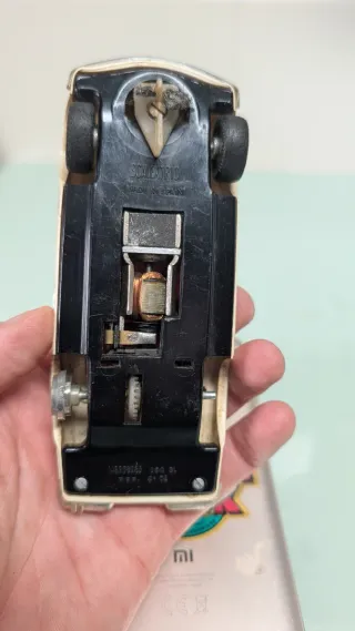 Coche Scalextric hecho en España Blanco con dorsal