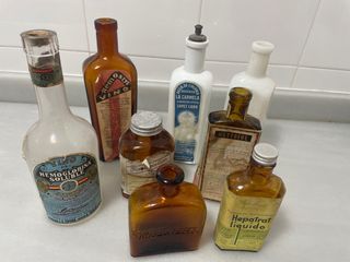 Lote di Bottiglie Antiche da Farmacia Vintage