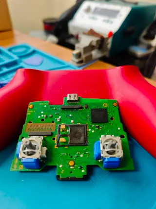 Mando PS5 Dualsense Rojo Volcánico TMR Antidrift