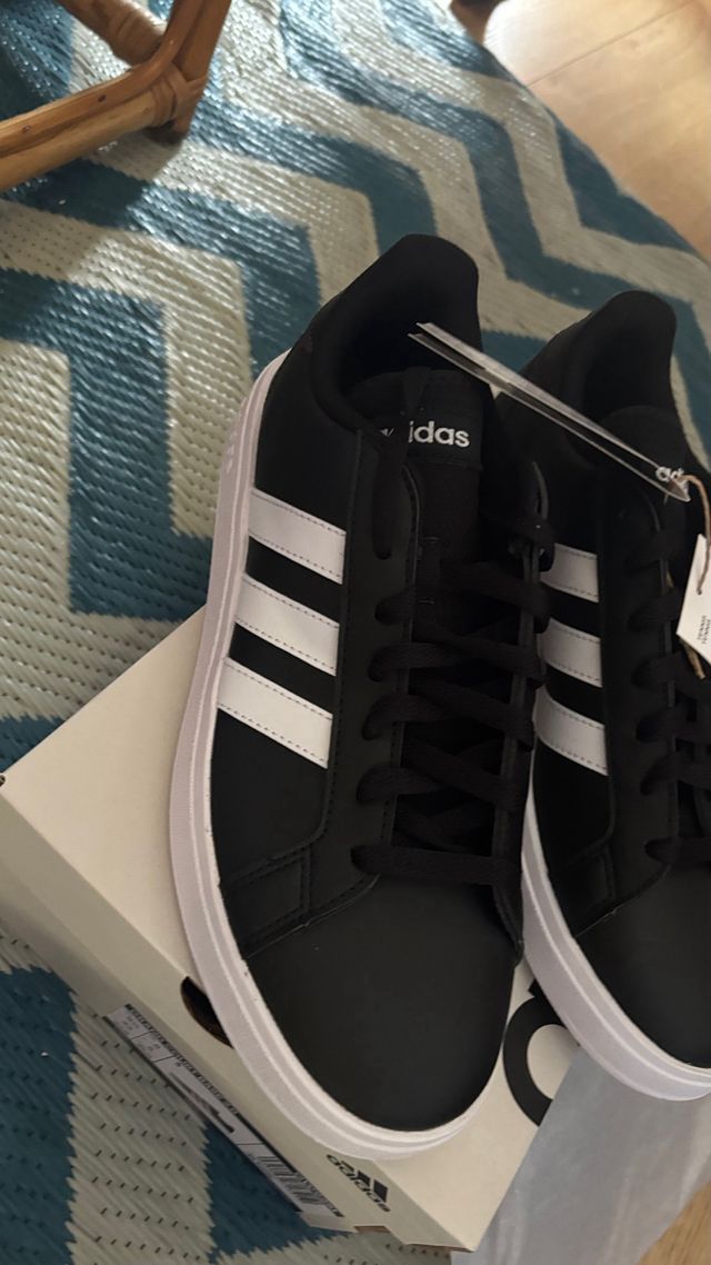 Zapatillas Adidas Grand Court Base 2.0 T42 nuevas