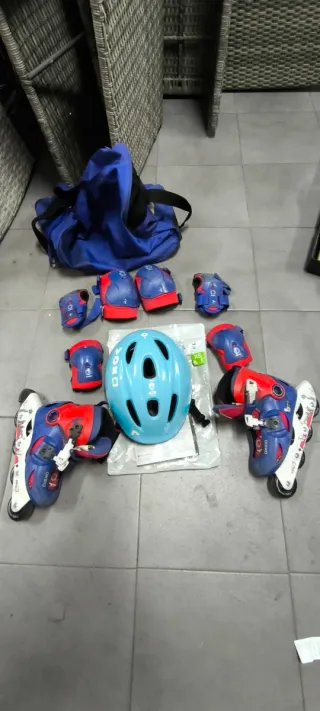 Patines Talla 30-32 con Protecciones y Bolsa