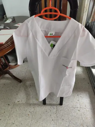 Conjunto de trabajo blanco pantalon y camisa