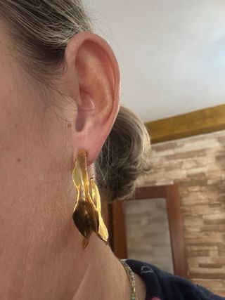 Conjunto Uno de 50: Pendientes y Brazalete